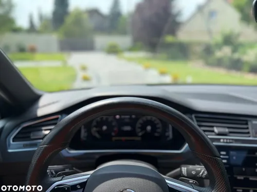 3569