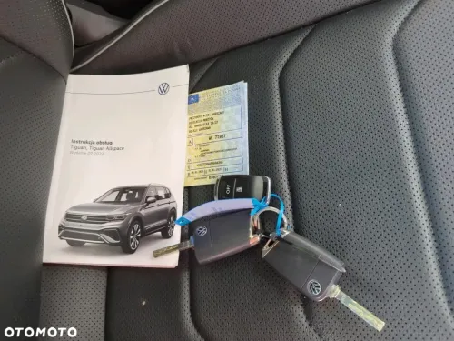 54864